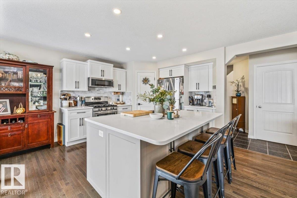 












50 NAPOLEON CR

,
St. Albert,




Alberta
T8N1C8

