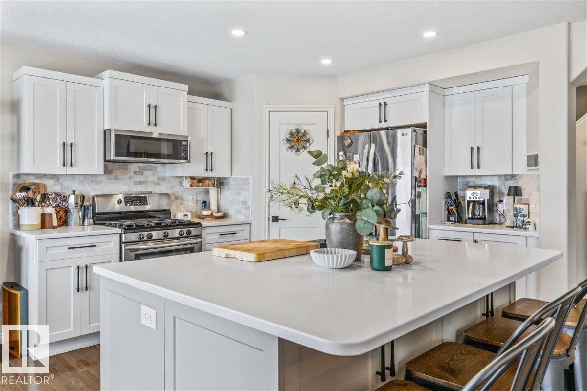 












50 NAPOLEON CR

,
St. Albert,




Alberta
T8N1C8

