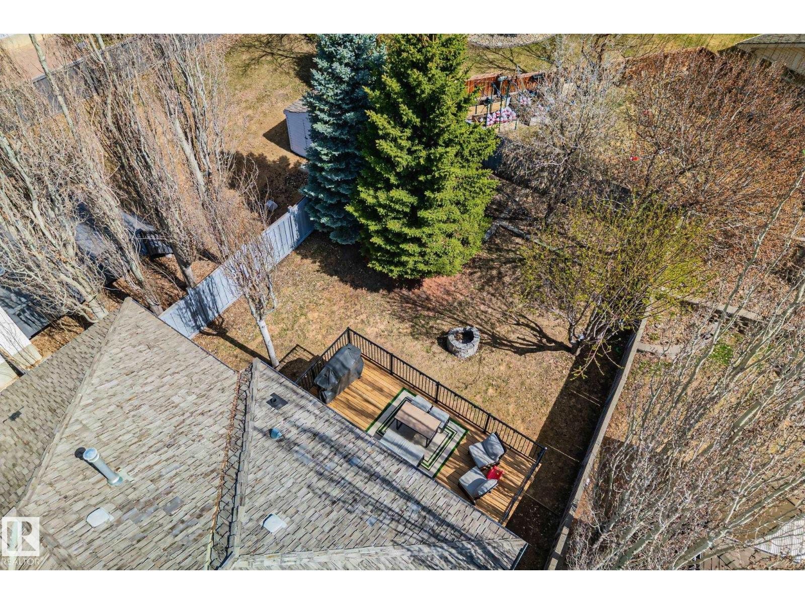 












8 OAKRIDGE DR S

,
St. Albert,




Alberta
T8N6E4

