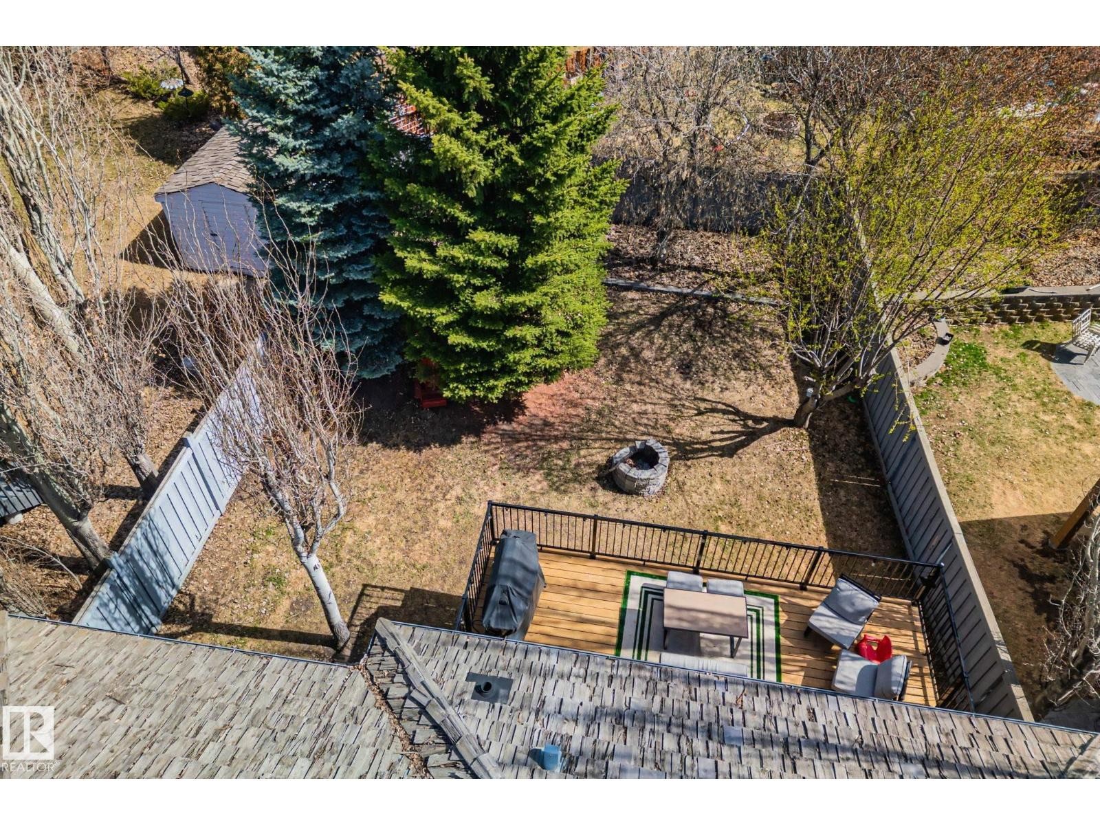 












8 OAKRIDGE DR S

,
St. Albert,




Alberta
T8N6E4

