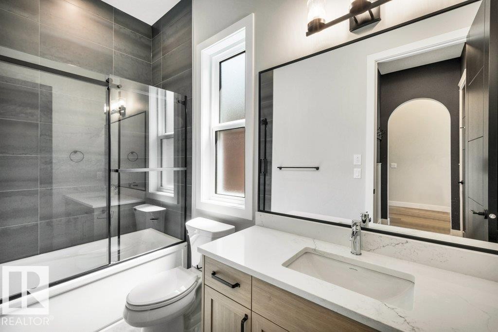 












15 Norwyck WY

,
Spruce Grove,




Alberta
T7X3G5

