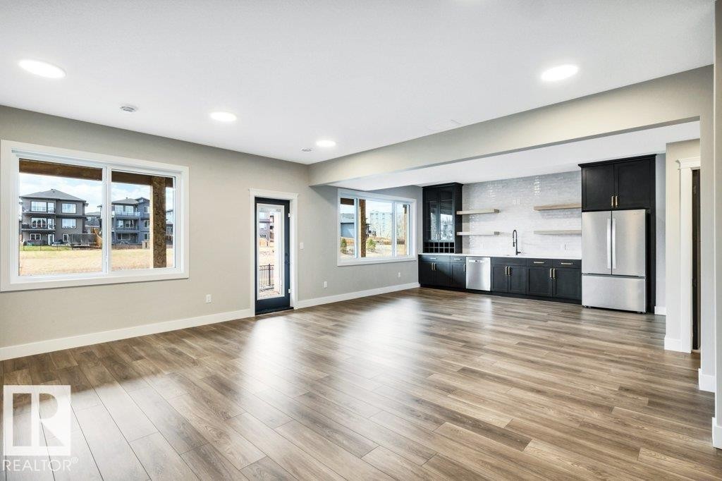 












15 Norwyck WY

,
Spruce Grove,




Alberta
T7X3G5

