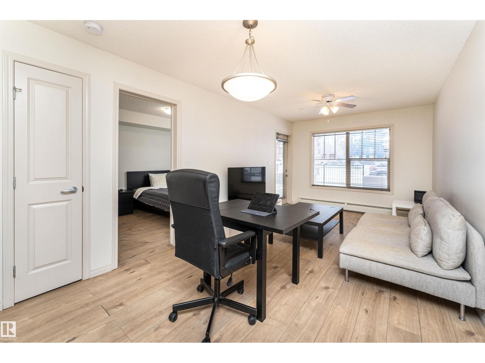 












#108 103 AMBLESIDE DR SW

,
Edmonton,




Alberta
T6W0J4

