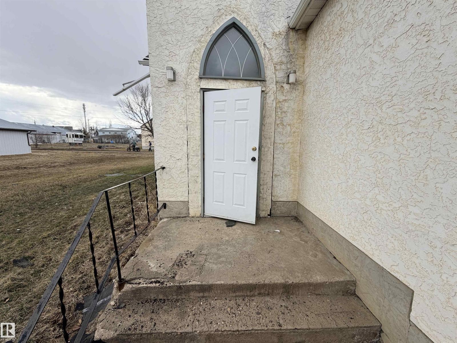 












5036 49 ST

,
Clyde,




Alberta
T0G0P0

