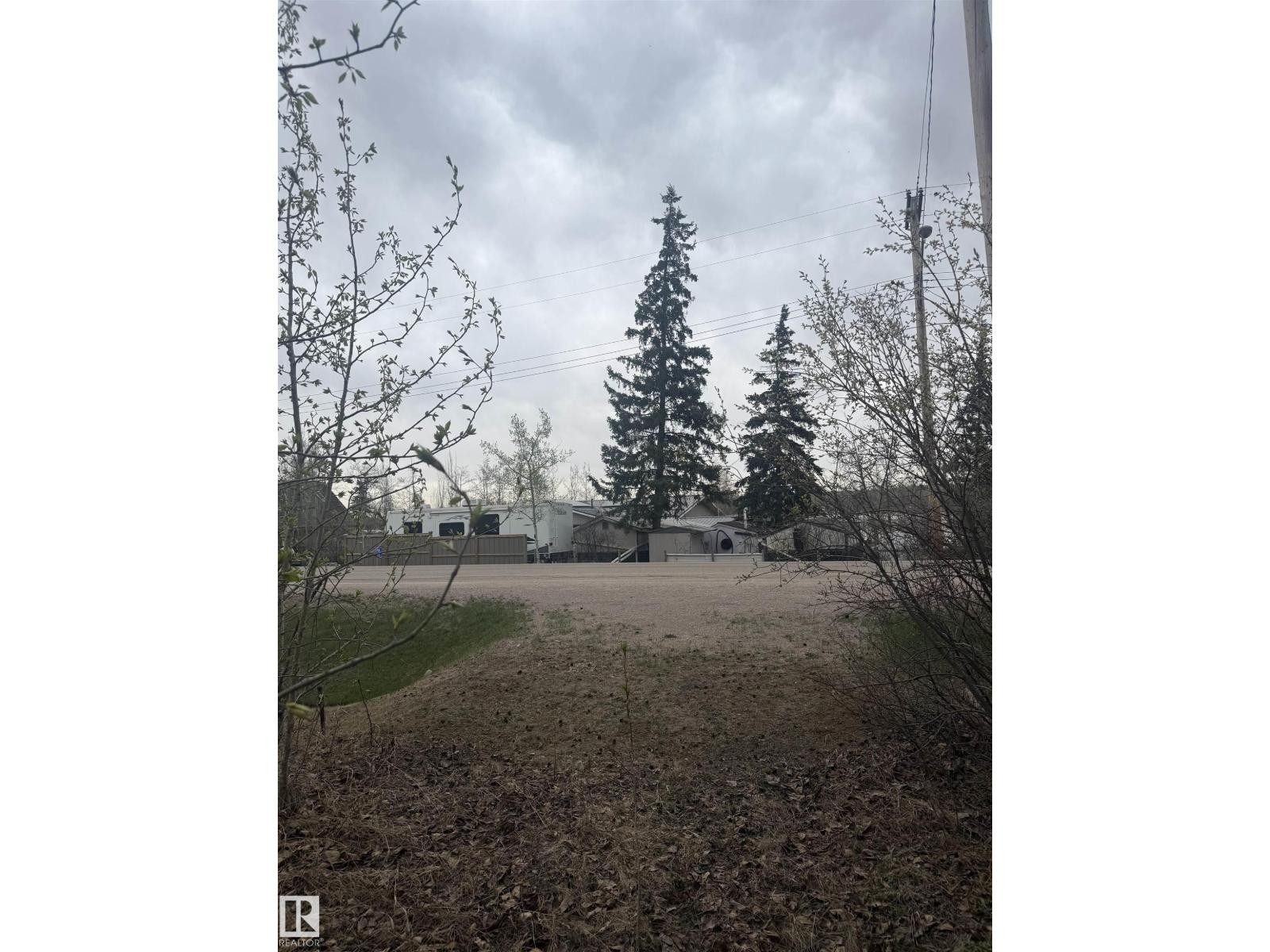 












445 Lakeview DR

,
Rural Lac Ste. Anne County,







Alberta
T0E1V0

