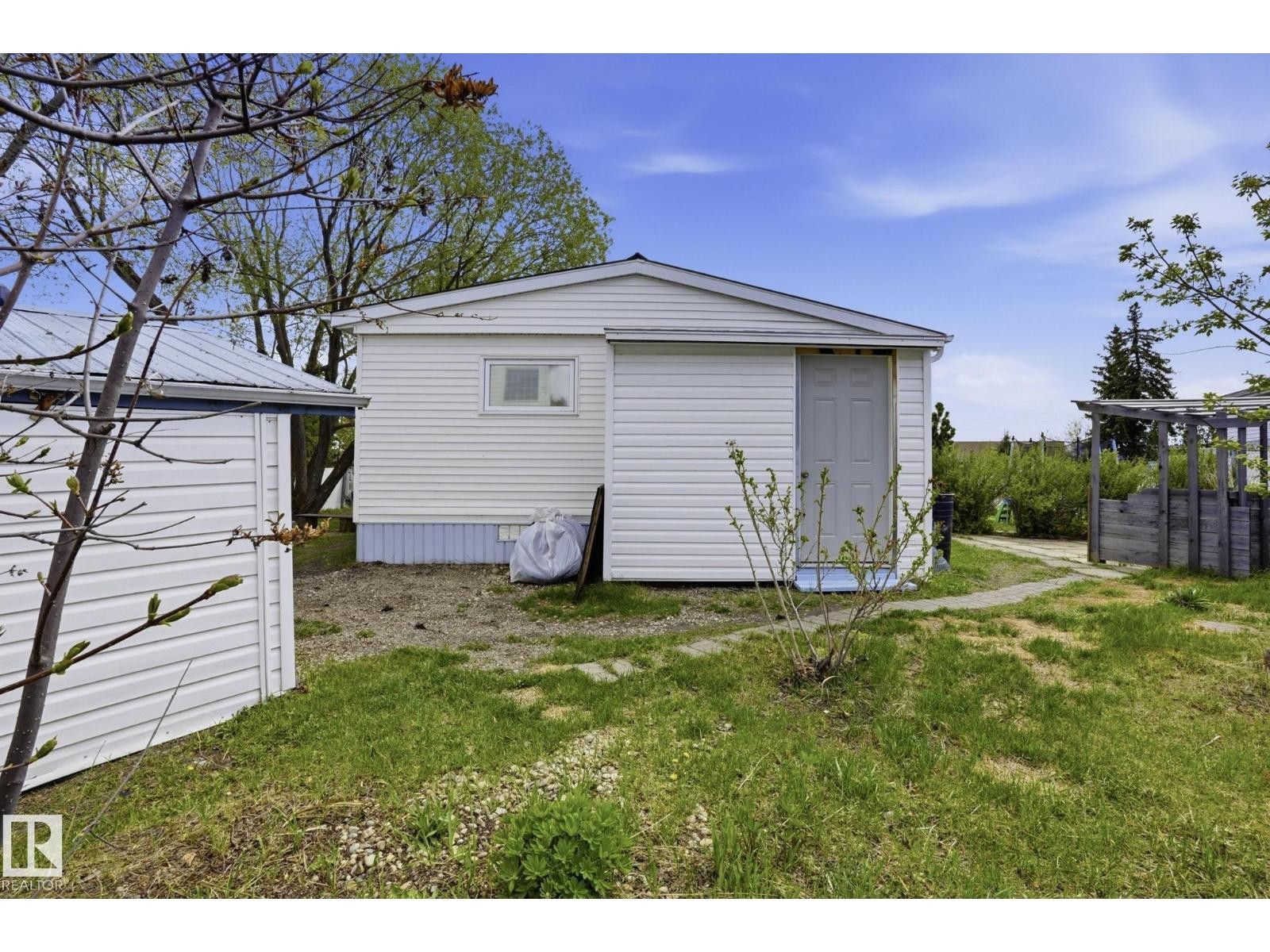 












126 53222 Range Road 272

,
Rural Parkland County,




Alberta
T7X3X6

