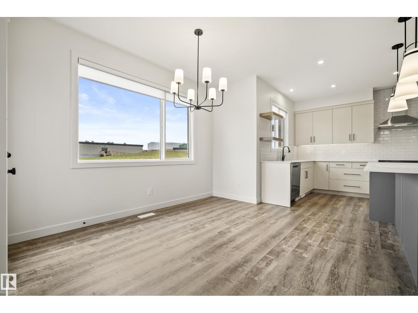 












31 PRESCOTT CL

,
Spruce Grove,




Alberta
T7X0R3

