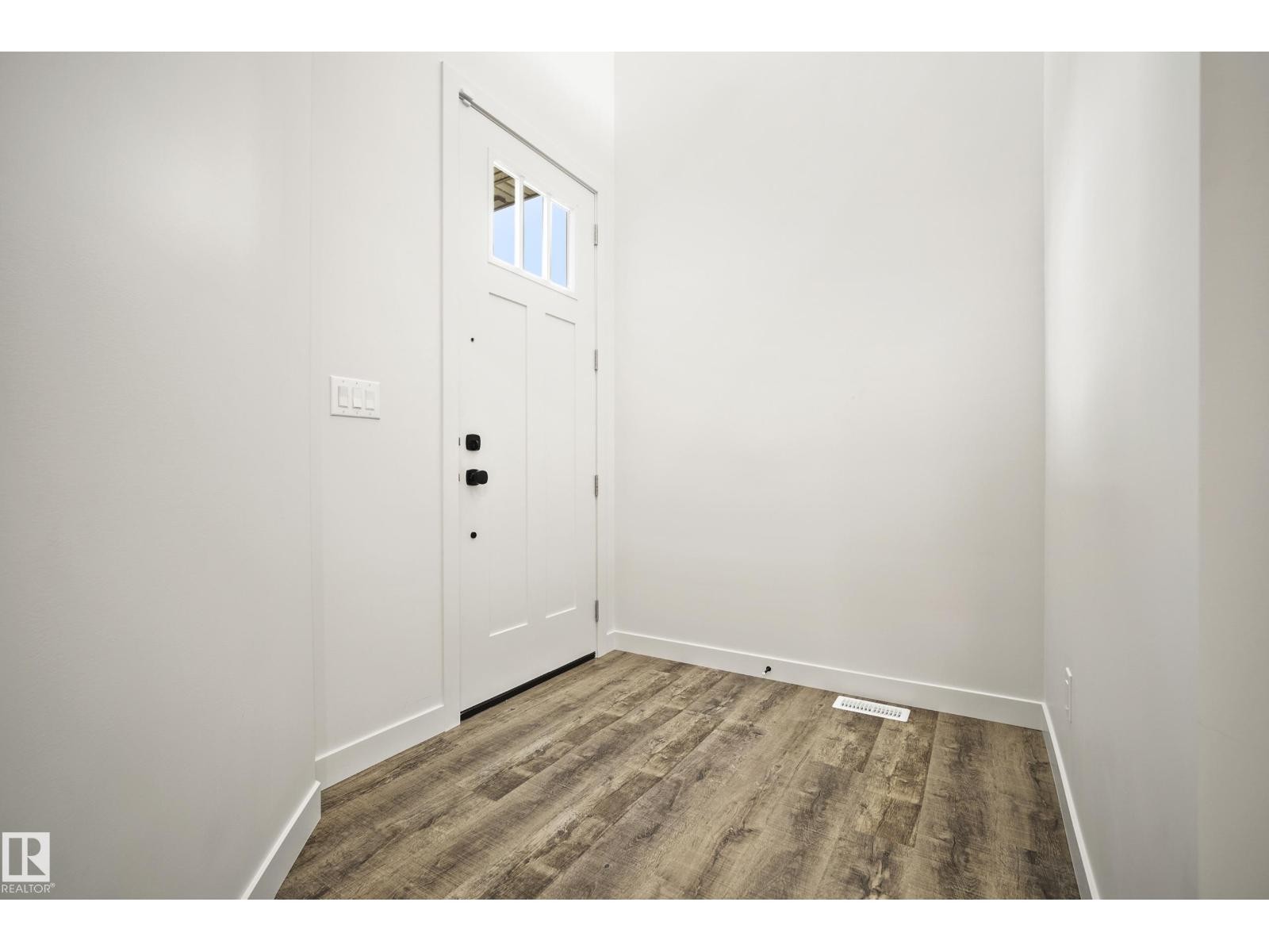 












31 PRESCOTT CL

,
Spruce Grove,




Alberta
T7X0R3

