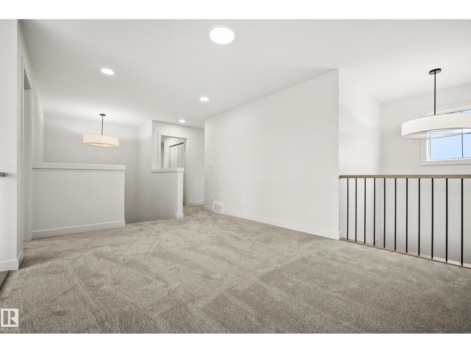 












31 PRESCOTT CL

,
Spruce Grove,




Alberta
T7X0R3

