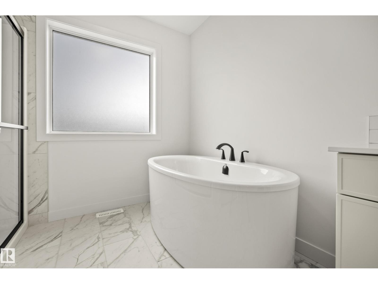 












31 PRESCOTT CL

,
Spruce Grove,




Alberta
T7X0R3

