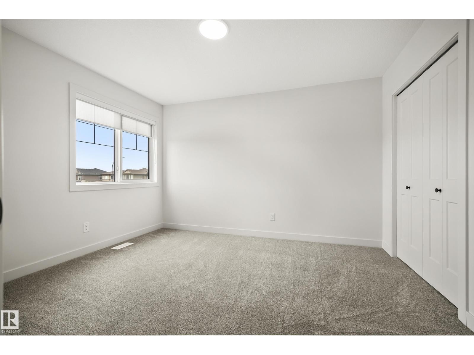 












31 PRESCOTT CL

,
Spruce Grove,




Alberta
T7X0R3

