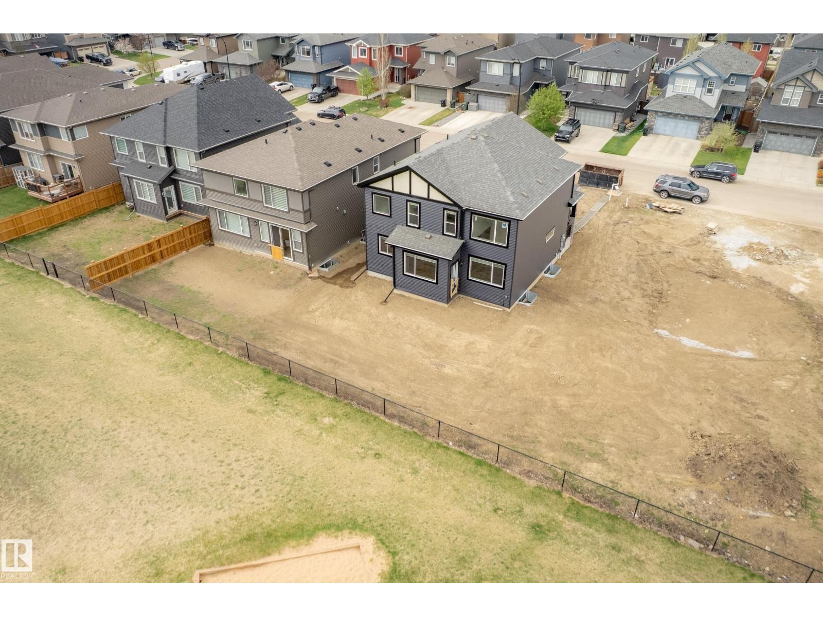 












31 PRESCOTT CL

,
Spruce Grove,




Alberta
T7X0R3

