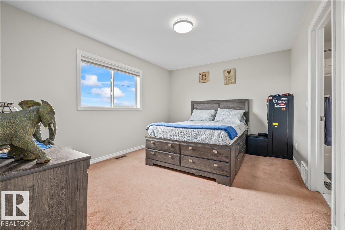 












76 NAPOLEON CR

,
St. Albert,




Alberta
T8N1C8

