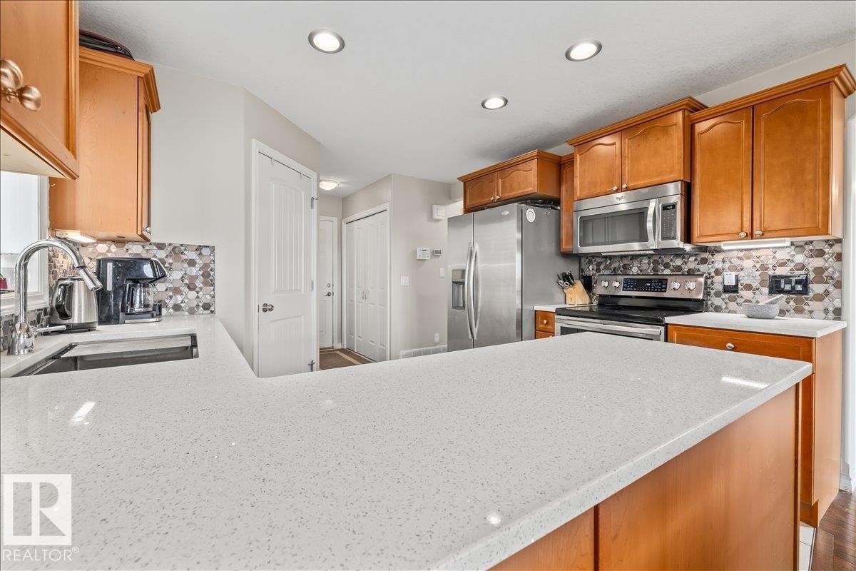 












76 NAPOLEON CR

,
St. Albert,




Alberta
T8N1C8

