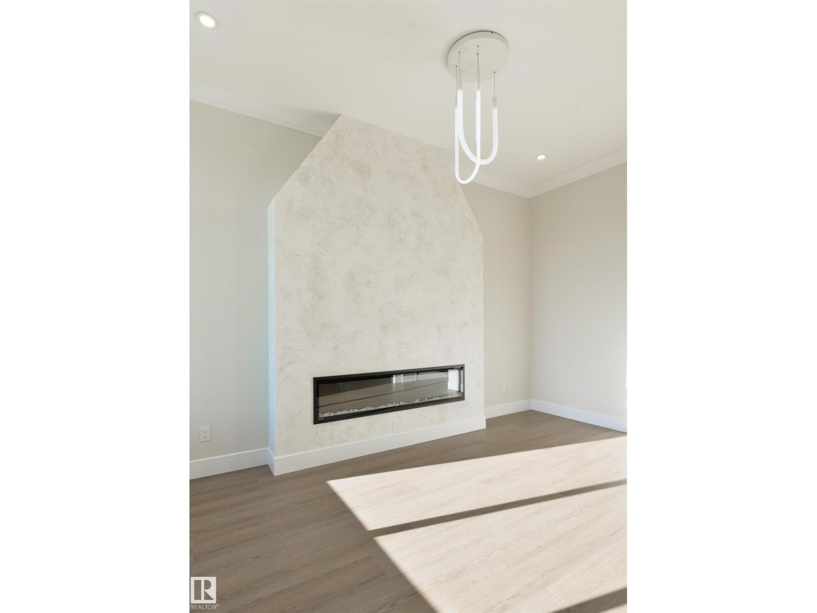 












1311 Hawks Ridge Link NW

,
Edmonton,




Alberta
T5S0X5

