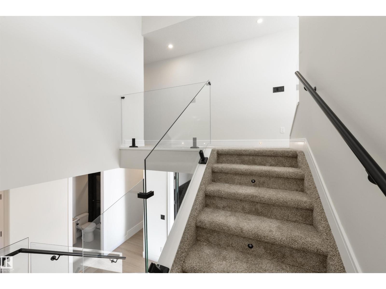 












1311 Hawks Ridge Link NW

,
Edmonton,




Alberta
T5S0X5

