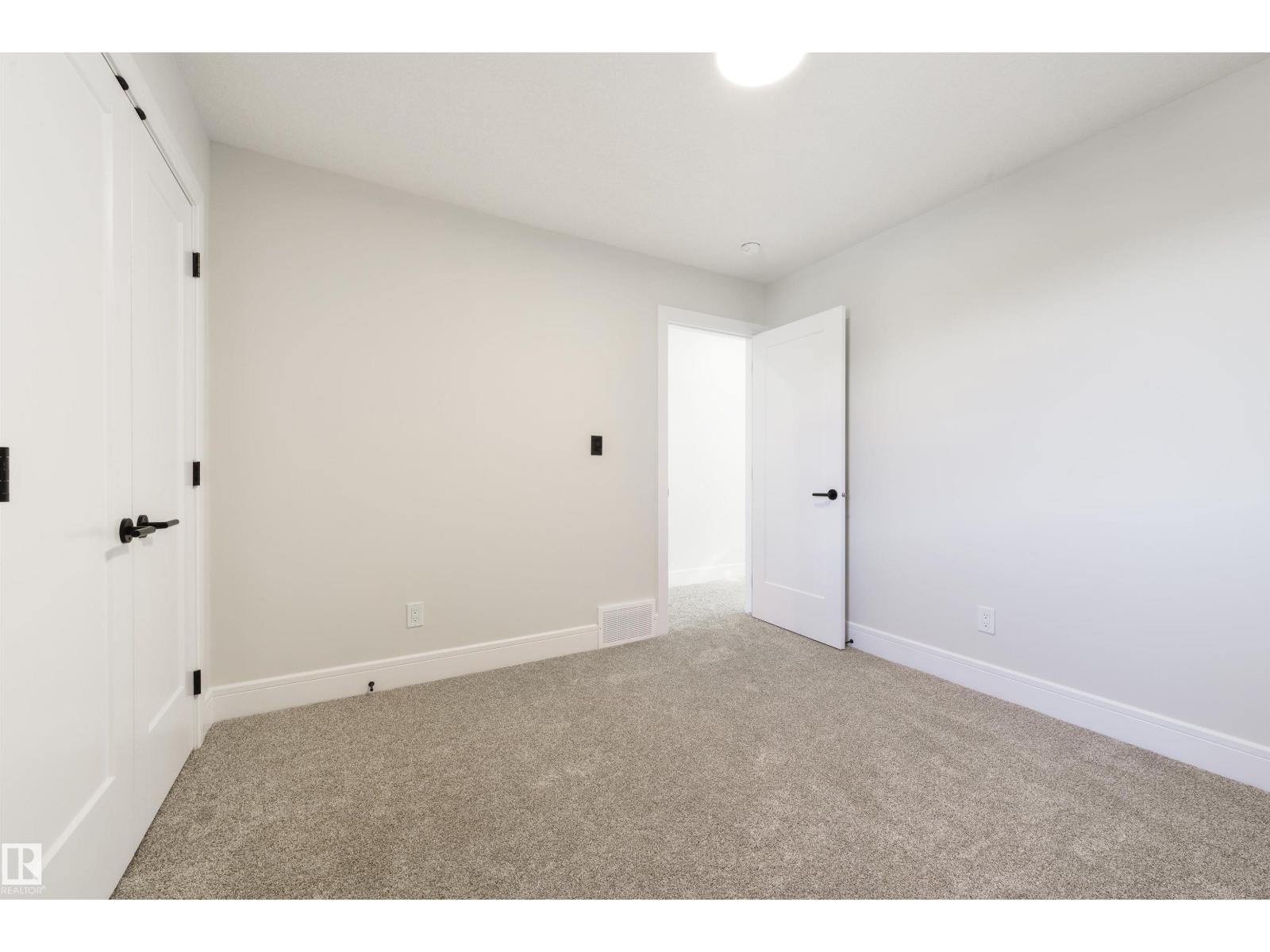 












1311 Hawks Ridge Link NW

,
Edmonton,




Alberta
T5S0X5

