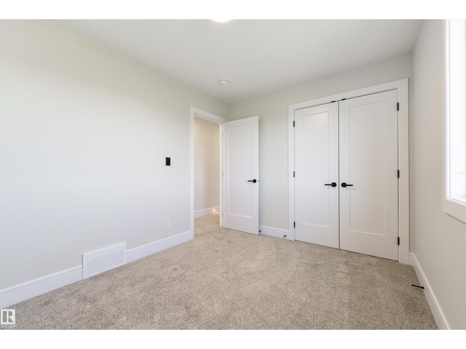 












1311 Hawks Ridge Link NW

,
Edmonton,




Alberta
T5S0X5


