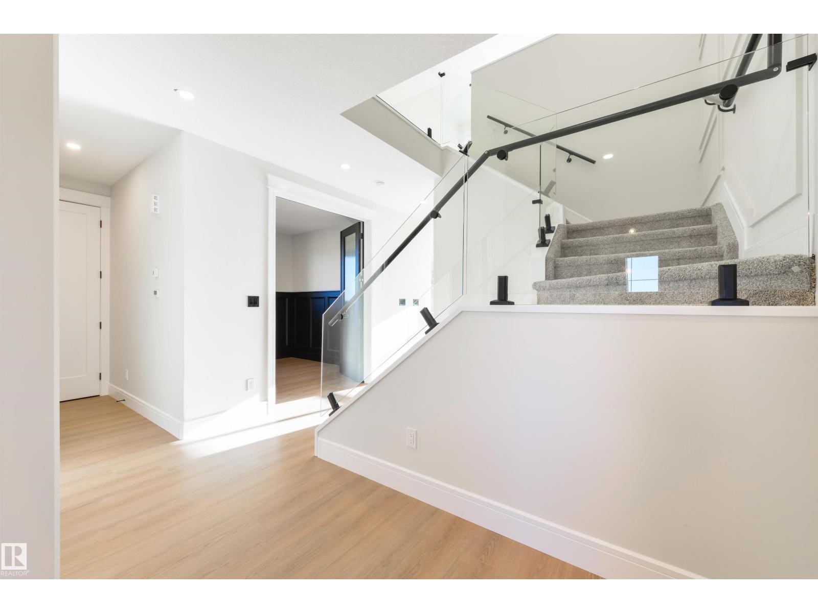 












1311 Hawks Ridge Link NW

,
Edmonton,




Alberta
T5S0X5

