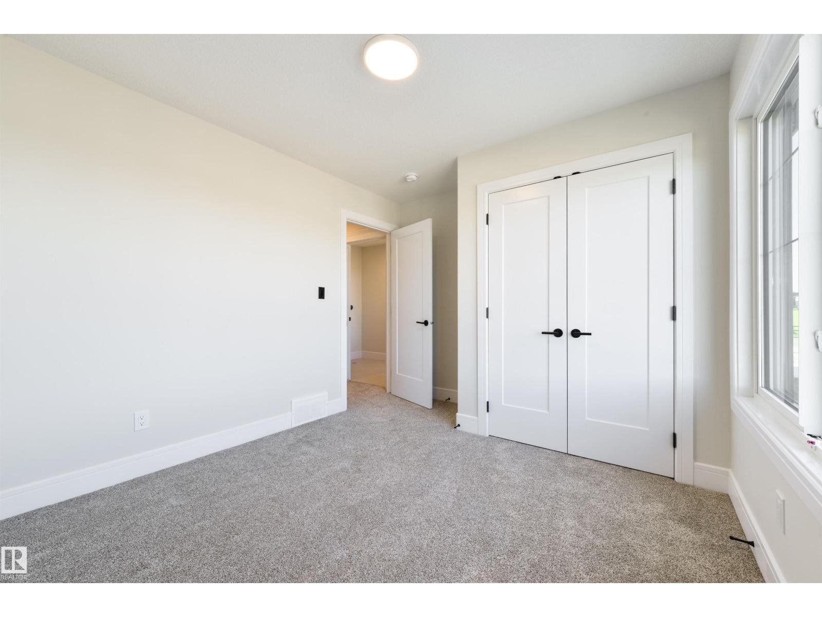 












1311 Hawks Ridge Link NW

,
Edmonton,




Alberta
T5S0X5

