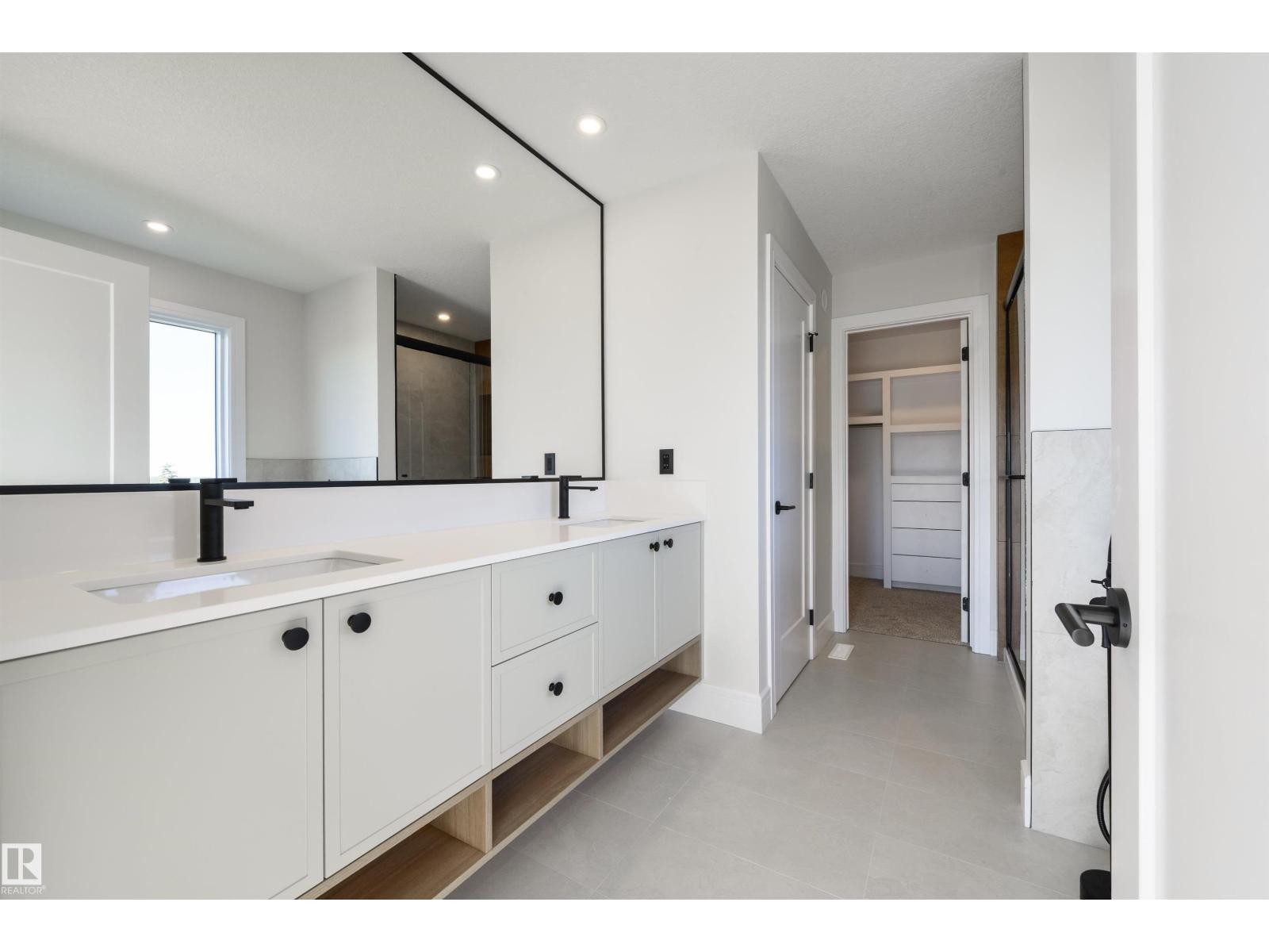 












1311 Hawks Ridge Link NW

,
Edmonton,




Alberta
T5S0X5


