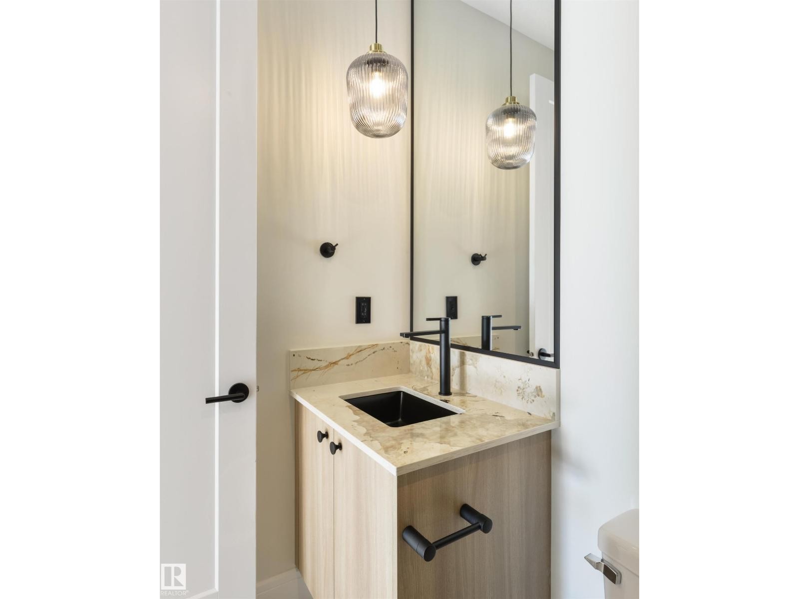 












1311 Hawks Ridge Link NW

,
Edmonton,




Alberta
T5S0X5

