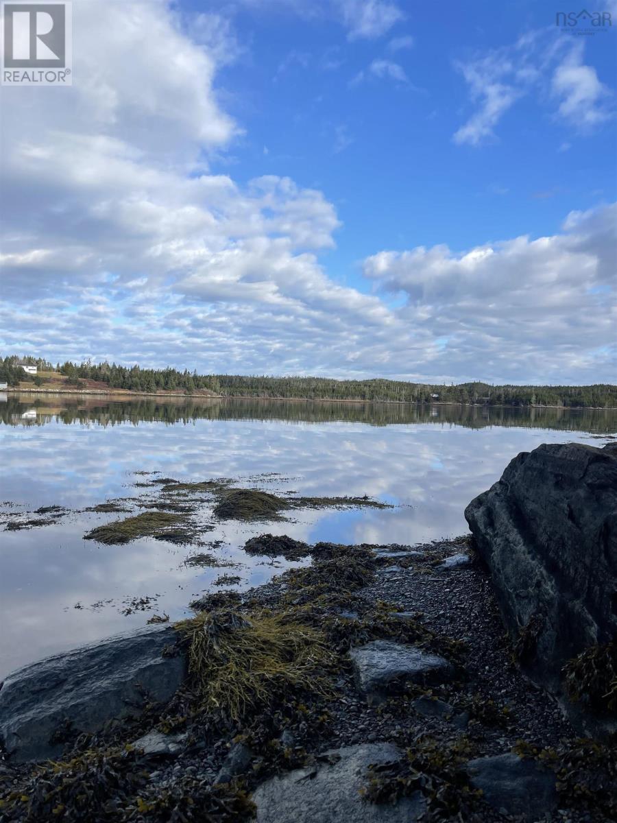 












21-2 West Liscomb Point Road

,
West Liscomb,







Nova Scotia
B0J2A0


