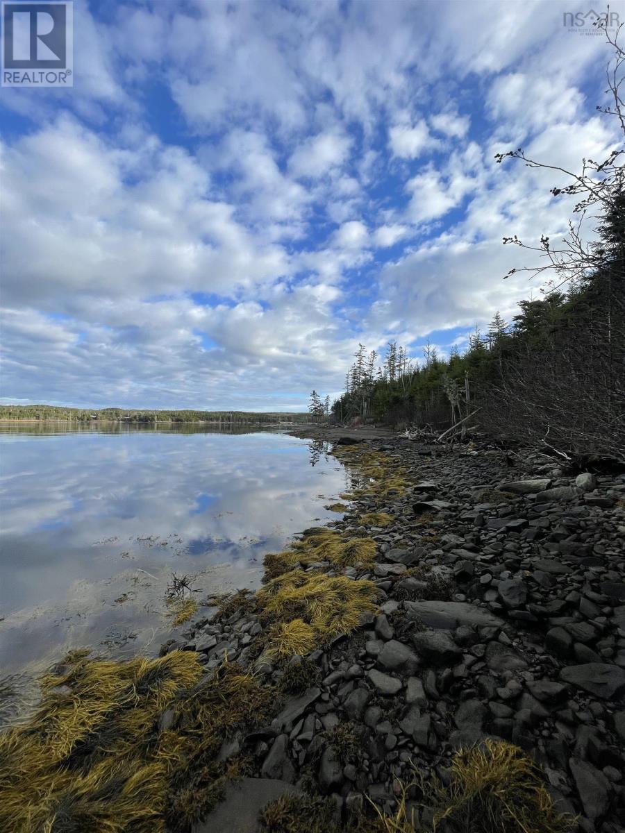 












21-2 West Liscomb Point Road

,
West Liscomb,







Nova Scotia
B0J2A0

