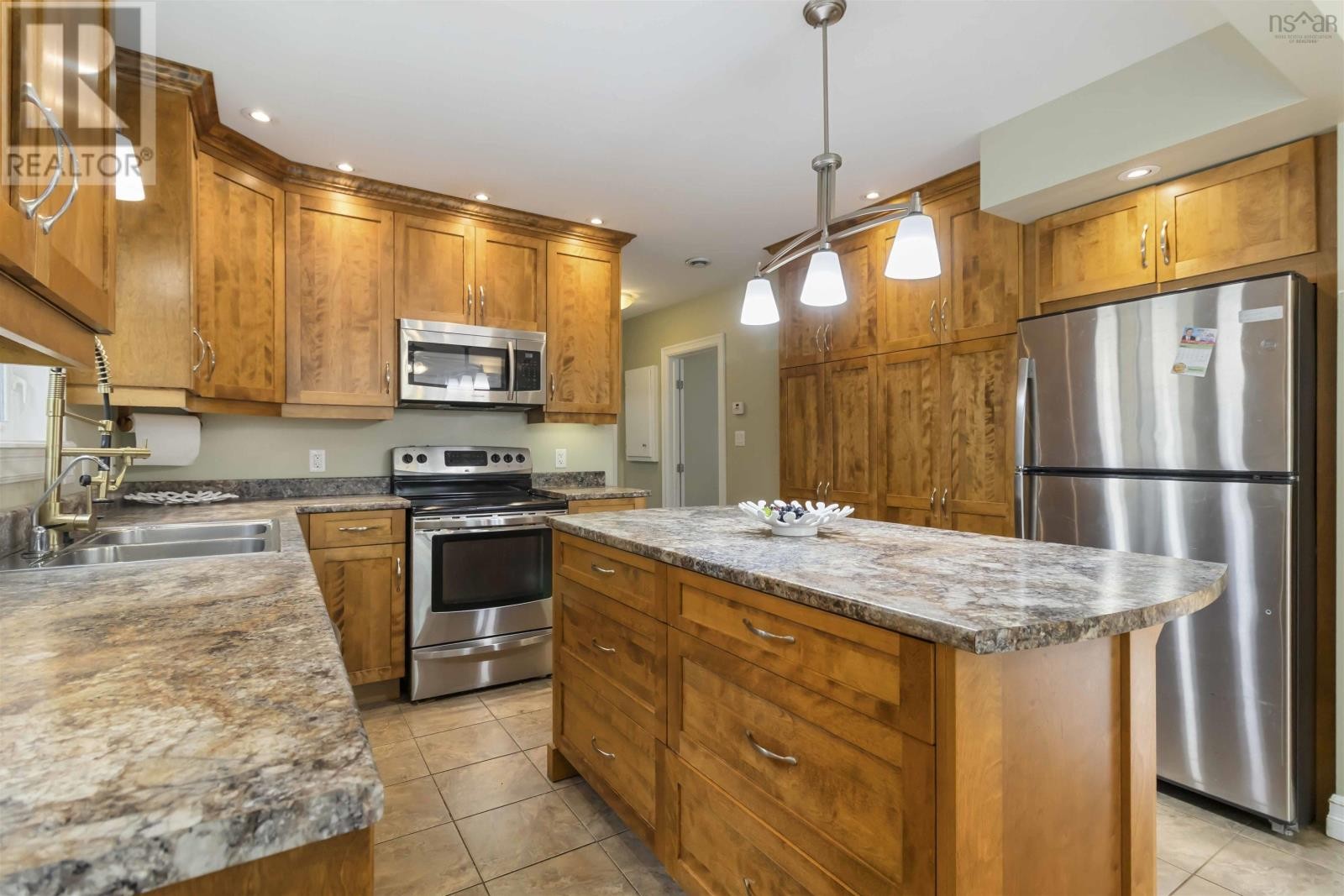 












3500 Rowe Avenue

,
Halifax,




Nova Scotia
B3L4C7

