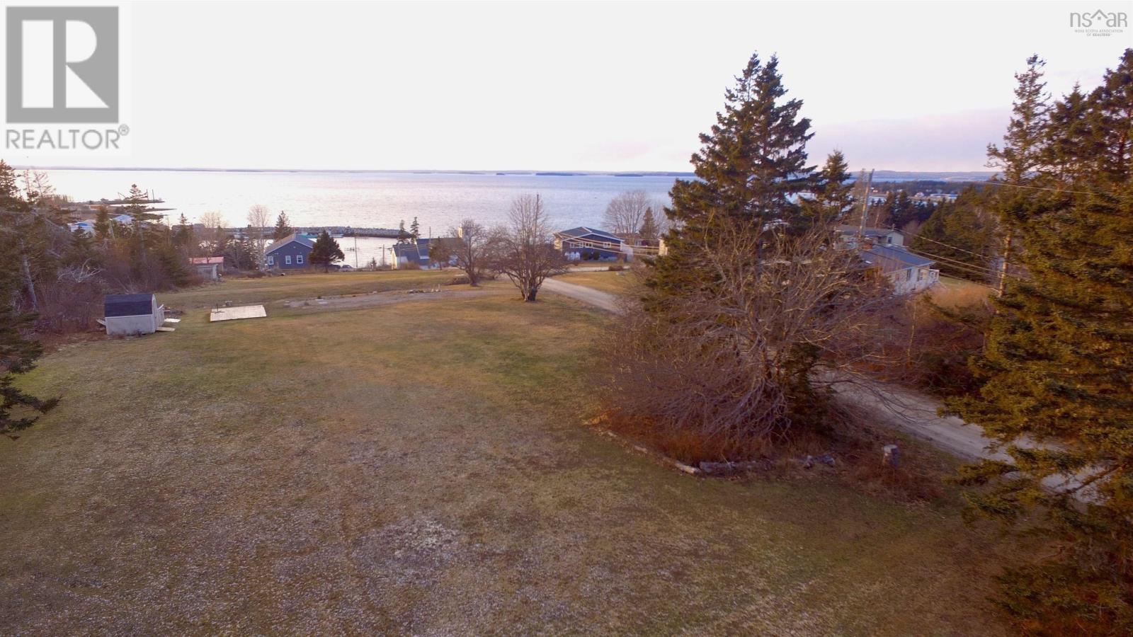 












24 Lees Lane

,
Blandford,







Nova Scotia
B0J1T0

