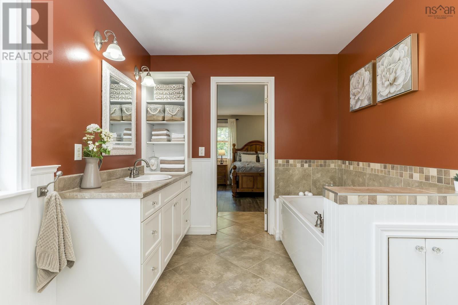 












34 Horne Settlement Road

,
Enfield,







Nova Scotia
B2T1A7

