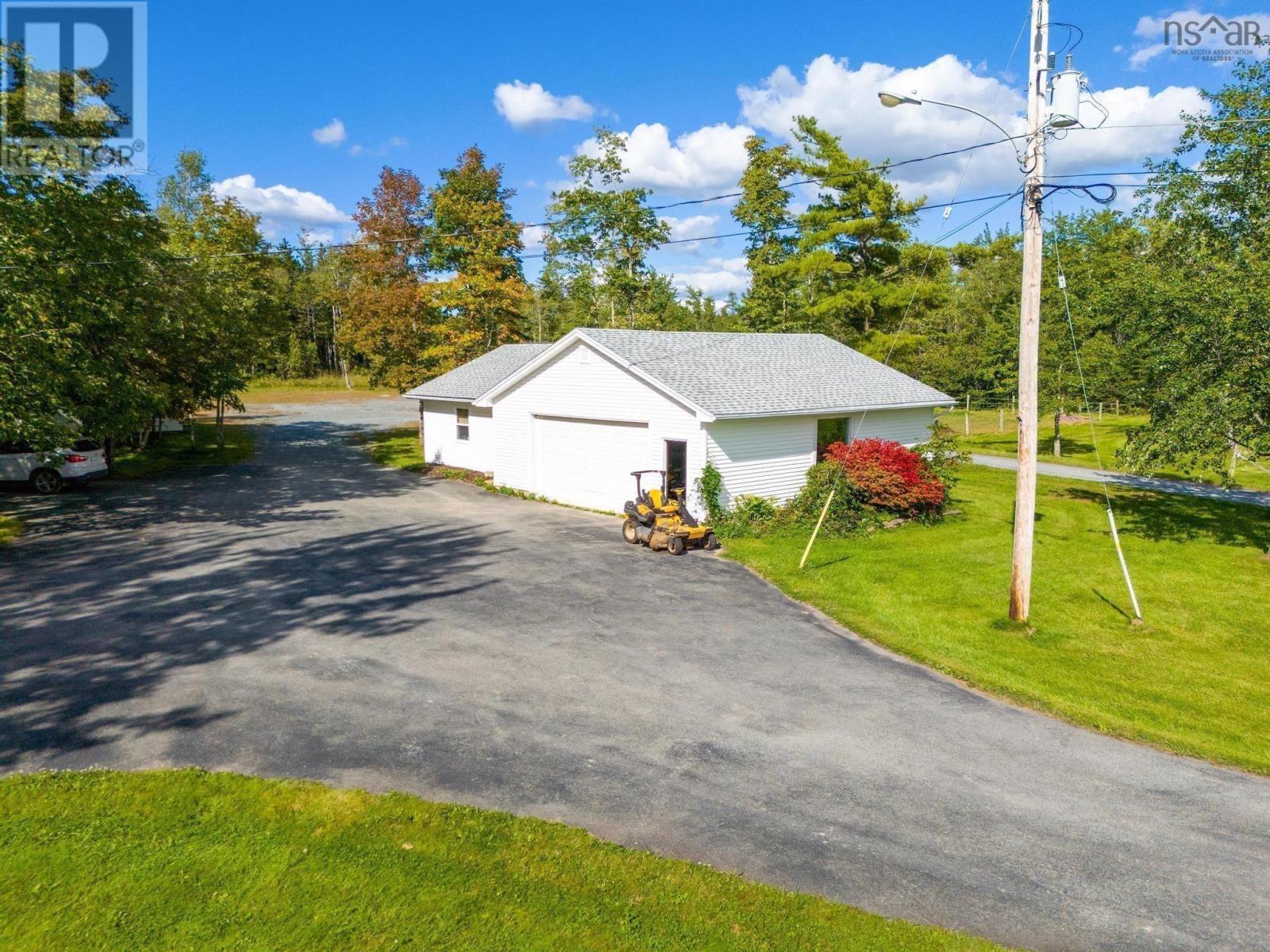 












34 Horne Settlement Road

,
Enfield,







Nova Scotia
B2T1A7

