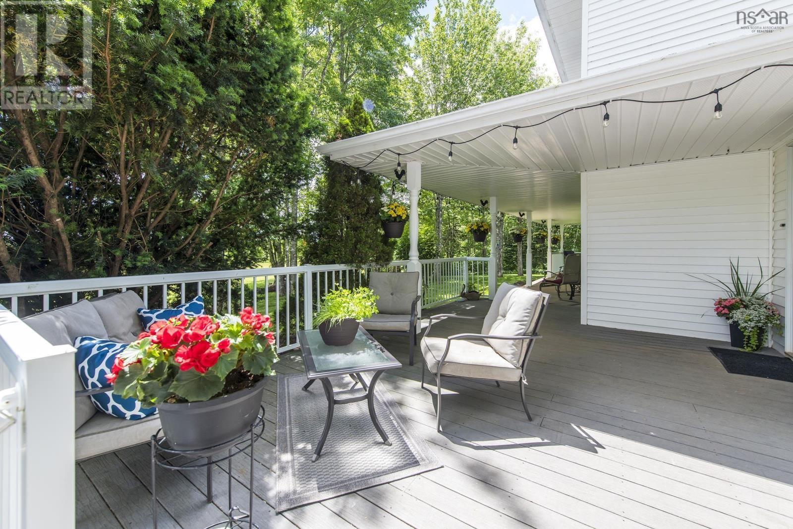 












34 Horne Settlement Road

,
Enfield,







Nova Scotia
B2T1A7

