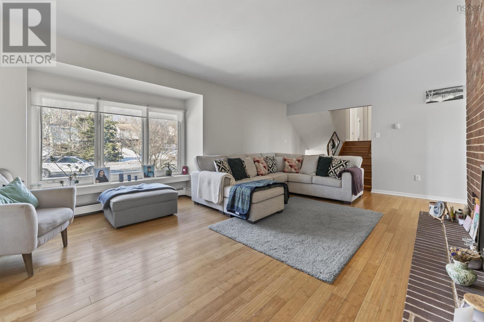 












32 Delwood Pl

,
Colby Village,




Nova Scotia
B2V1S5

