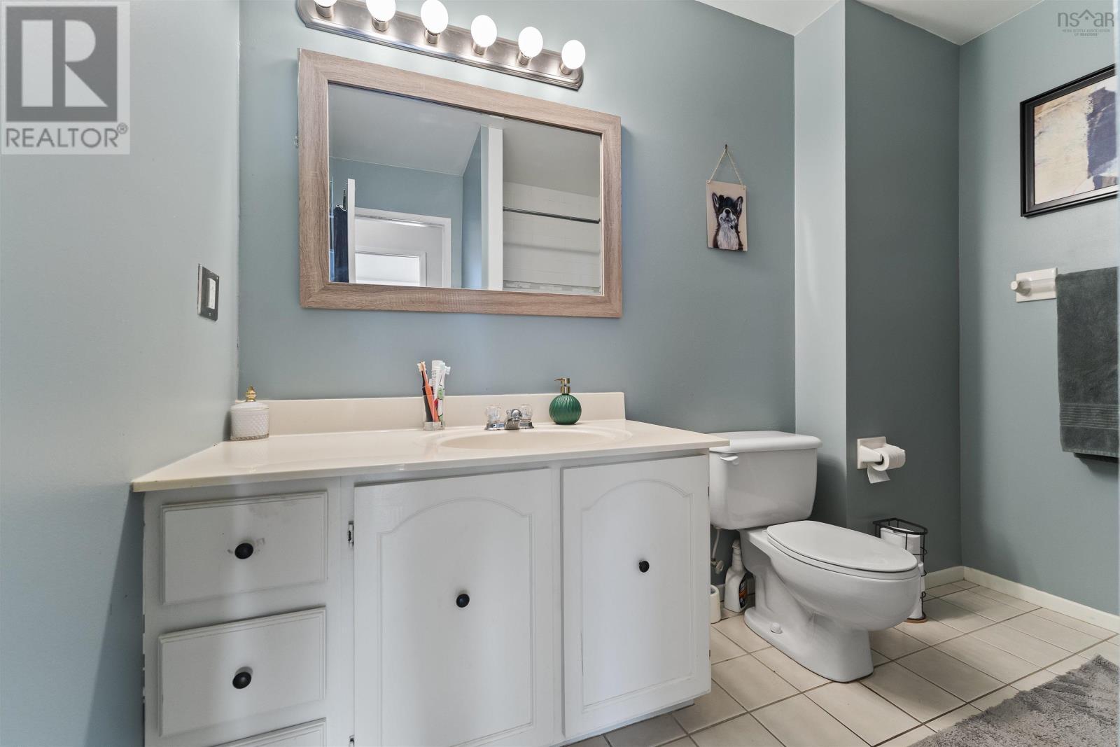 












32 Delwood Pl

,
Colby Village,




Nova Scotia
B2V1S5

