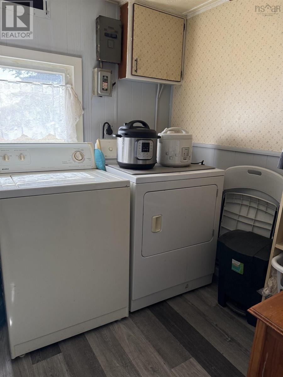 












2961 Main Street

,
Lower Clarks Harbour,




Nova Scotia
B0W1P0

