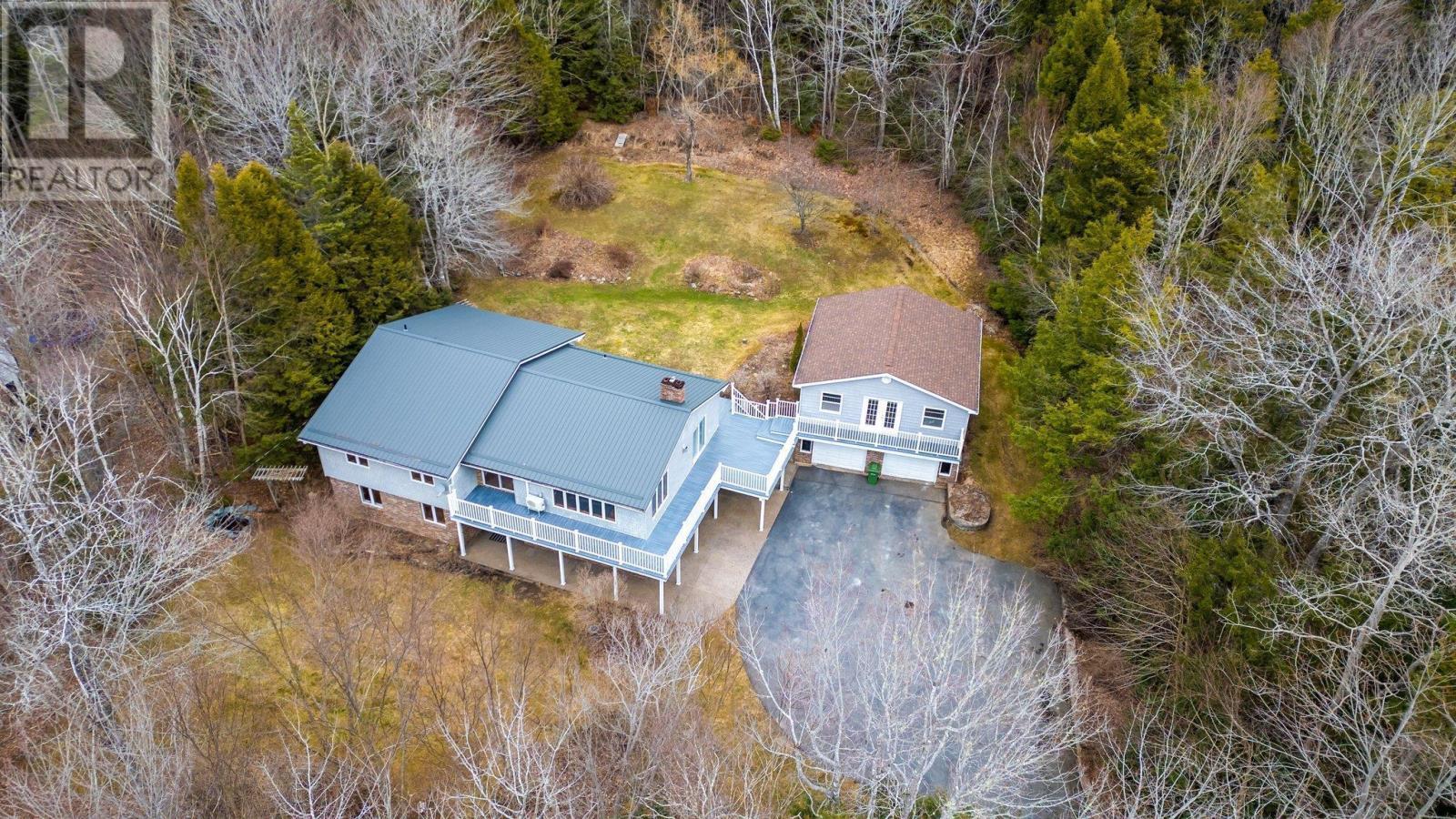 












252 Howe Avenue

,
Fall River,




Nova Scotia
B2T1H7

