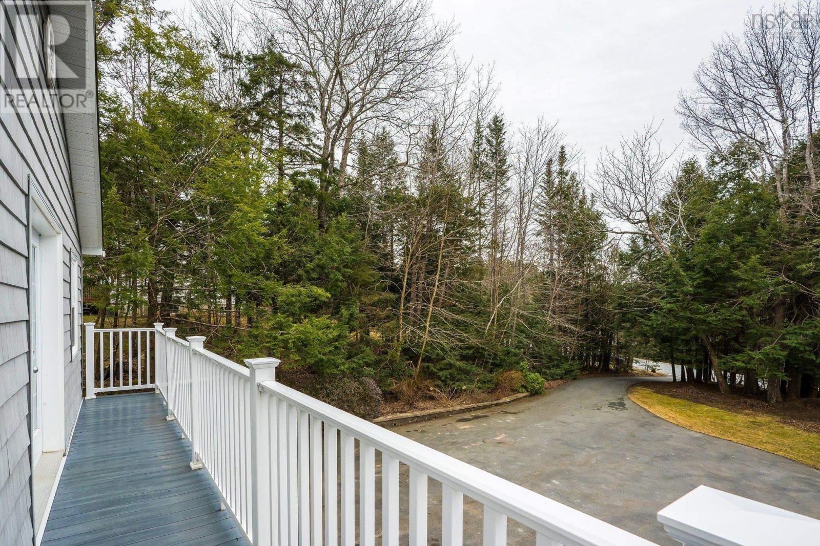 












252 Howe Avenue

,
Fall River,




Nova Scotia
B2T1H7

