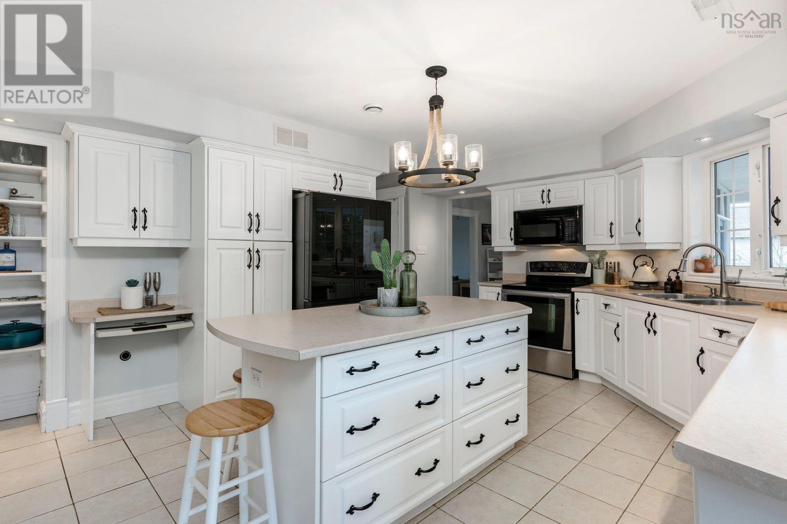 












67 Taylor Drive

,
Windsor Junction,




Nova Scotia
B2T1K7

