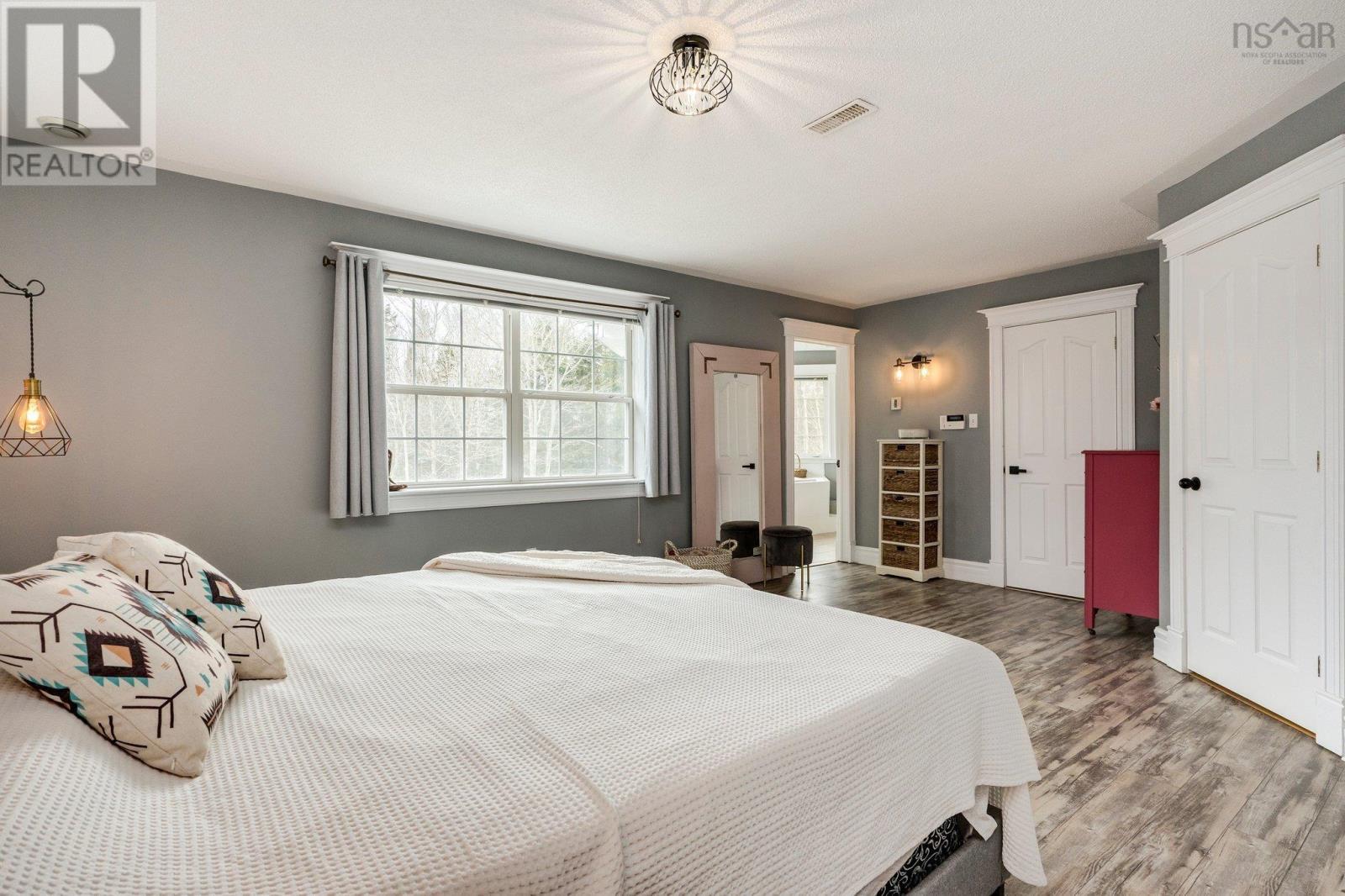 












67 Taylor Drive

,
Windsor Junction,




Nova Scotia
B2T1K7

