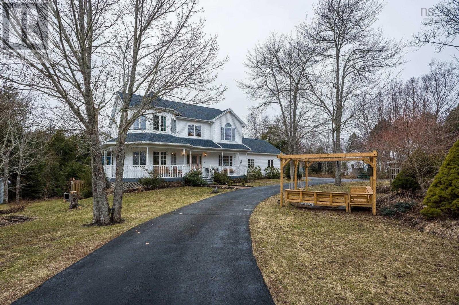












67 Taylor Drive

,
Windsor Junction,




Nova Scotia
B2T1K7

