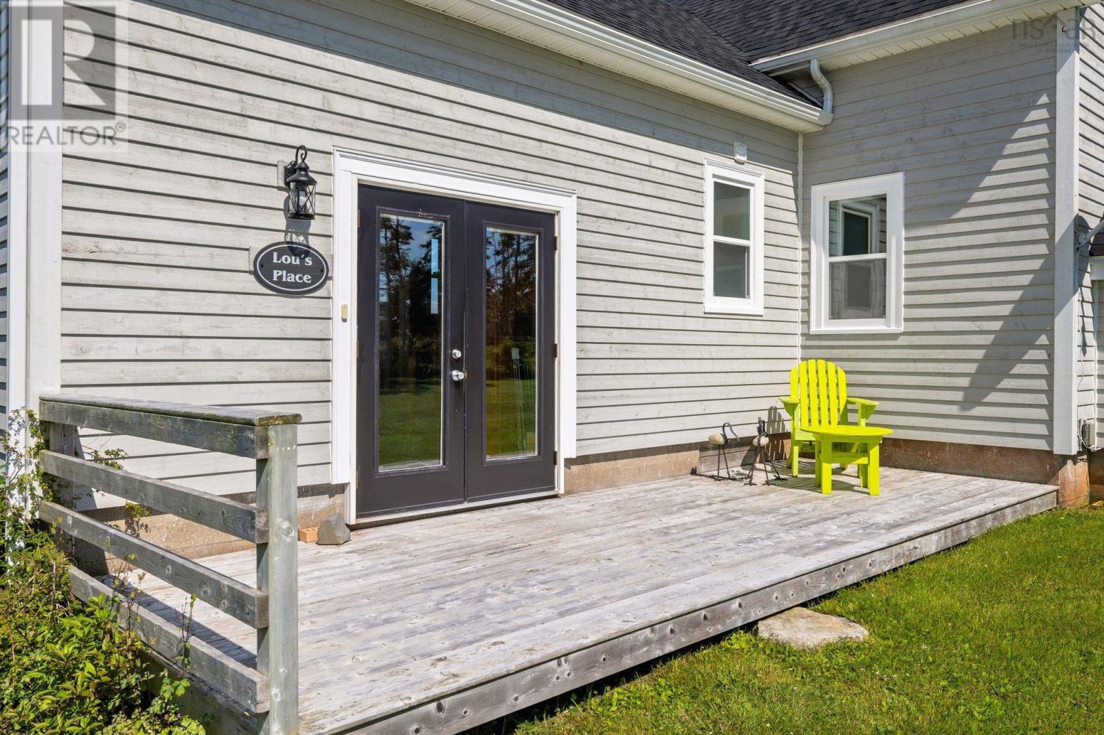 












172 Lintlops Road

,
Murphy Cove,




Nova Scotia
B0J3H0

