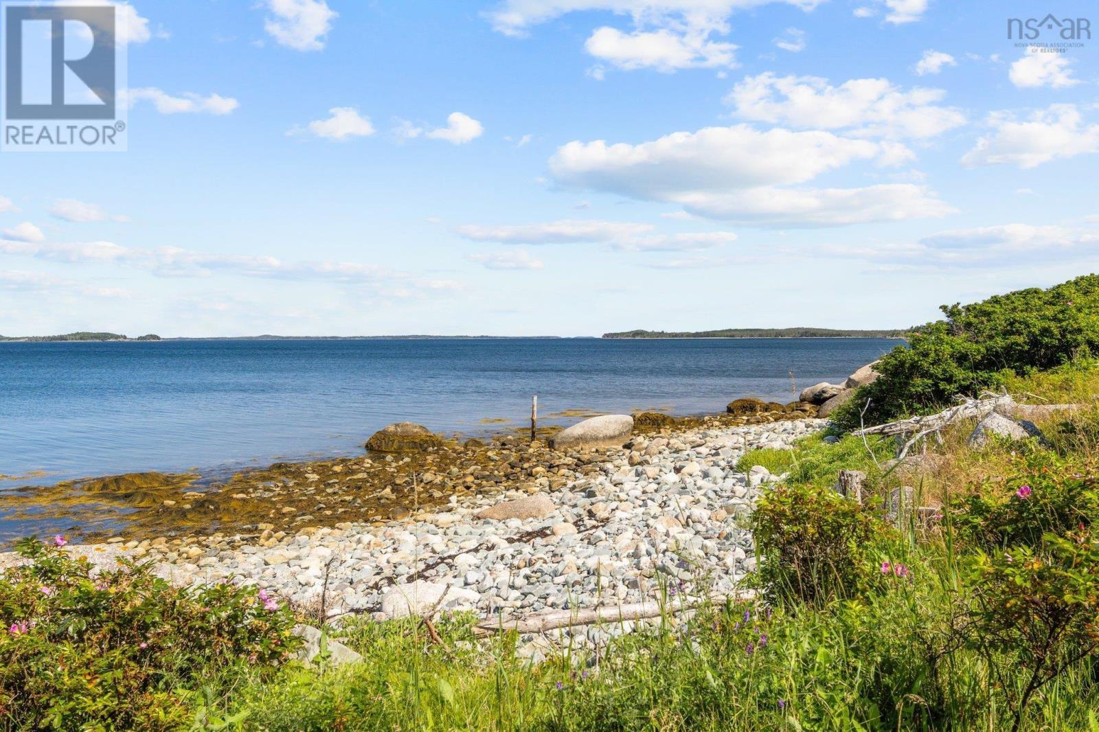 












172 Lintlops Road

,
Murphy Cove,




Nova Scotia
B0J3H0

