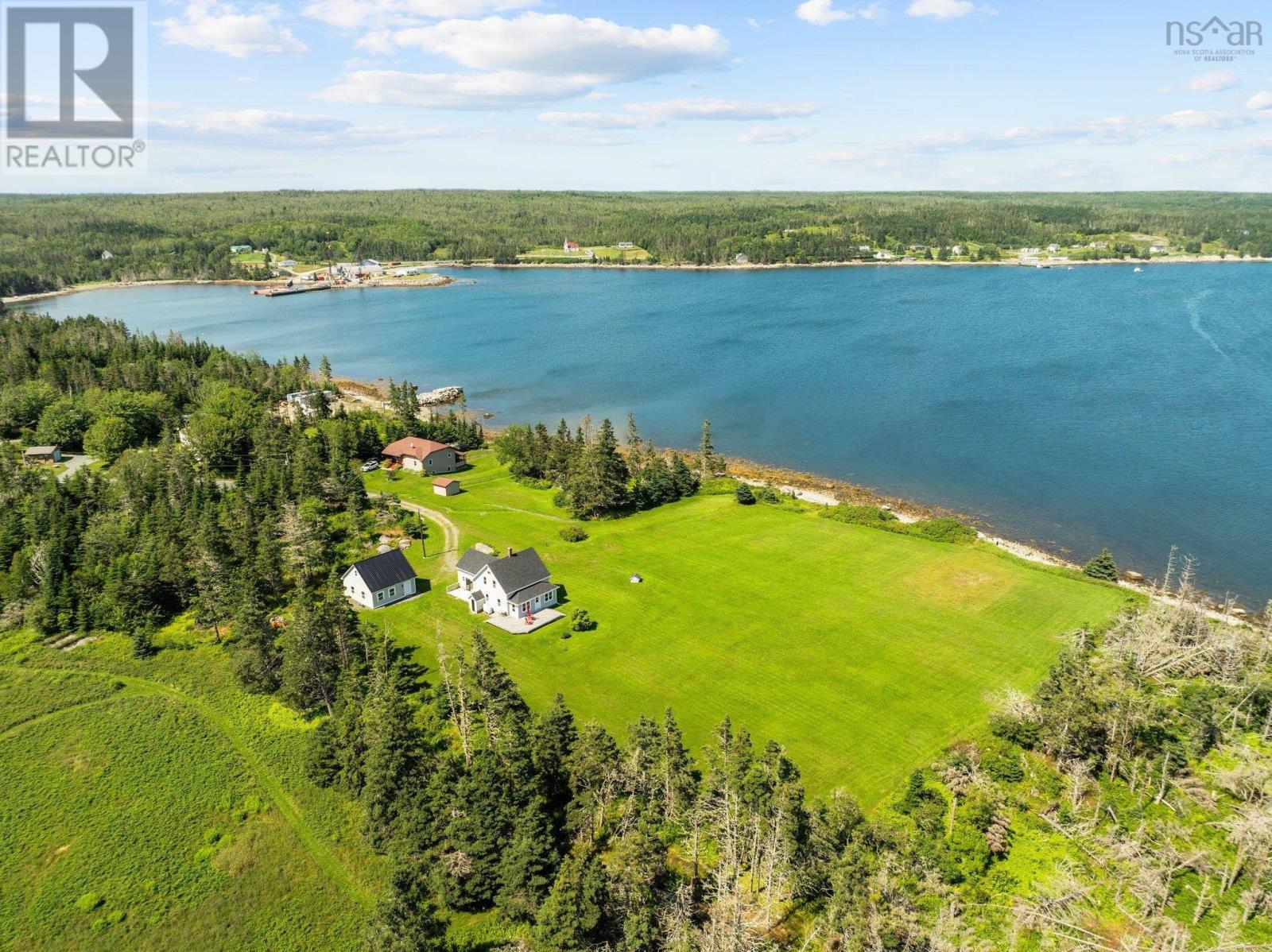 












172 Lintlops Road

,
Murphy Cove,




Nova Scotia
B0J3H0

