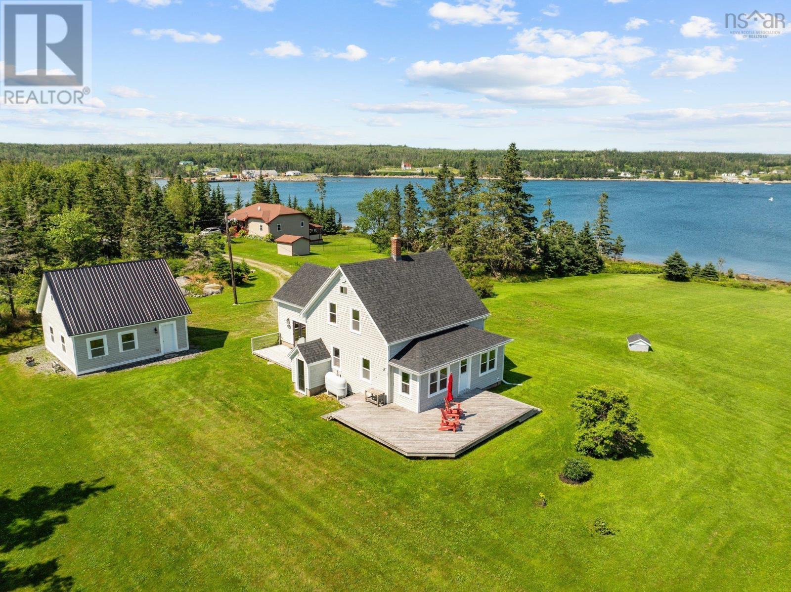 












172 Lintlops Road

,
Murphy Cove,




Nova Scotia
B0J3H0

