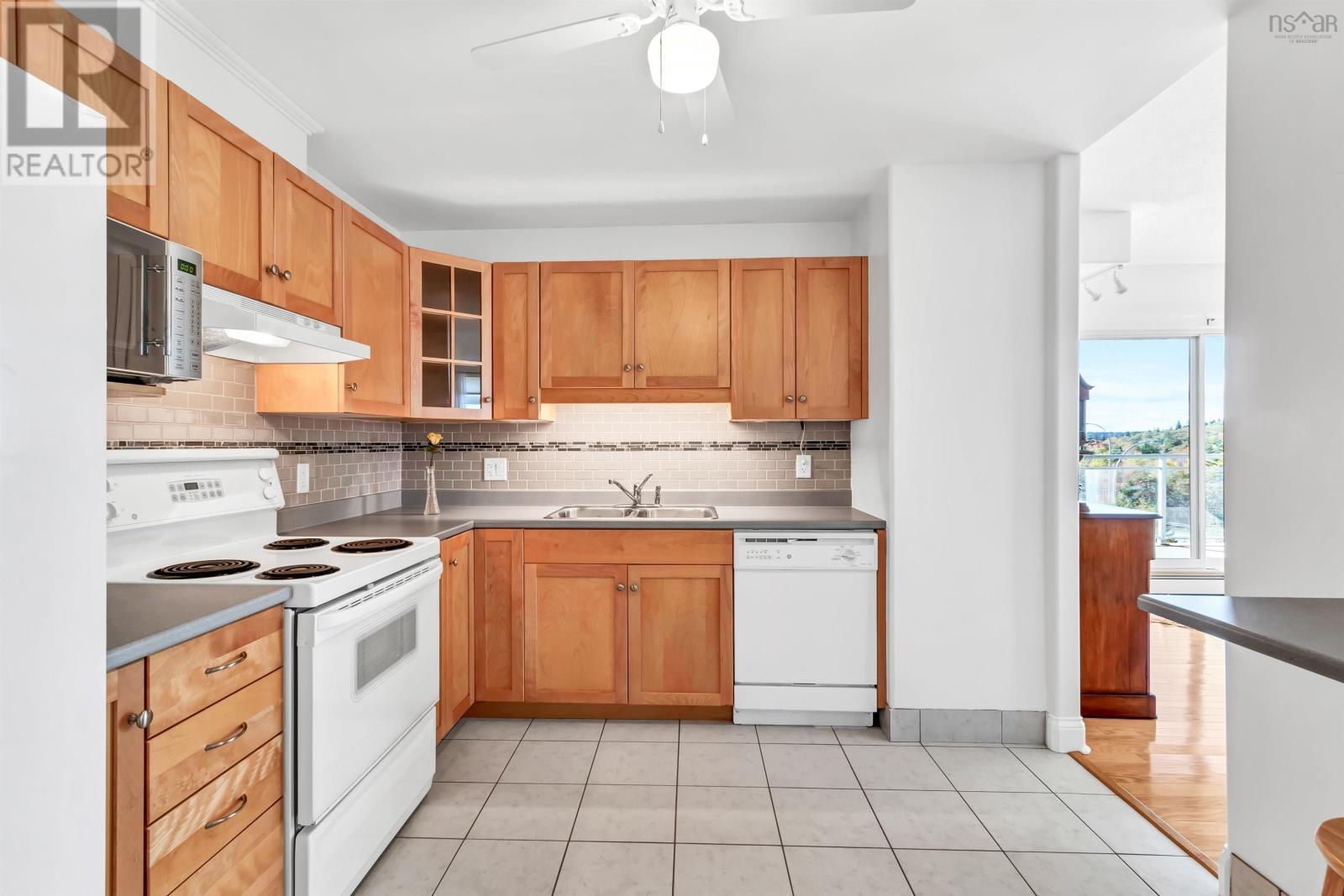 












404 202 Walter Havill Drive

,
Halifax,




Nova Scotia
B3N3M4

