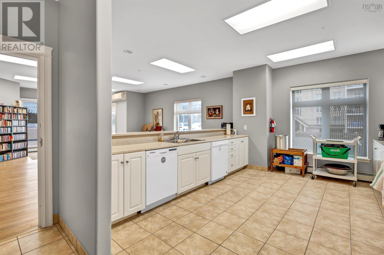 












404 202 Walter Havill Drive

,
Halifax,




Nova Scotia
B3N3M4

