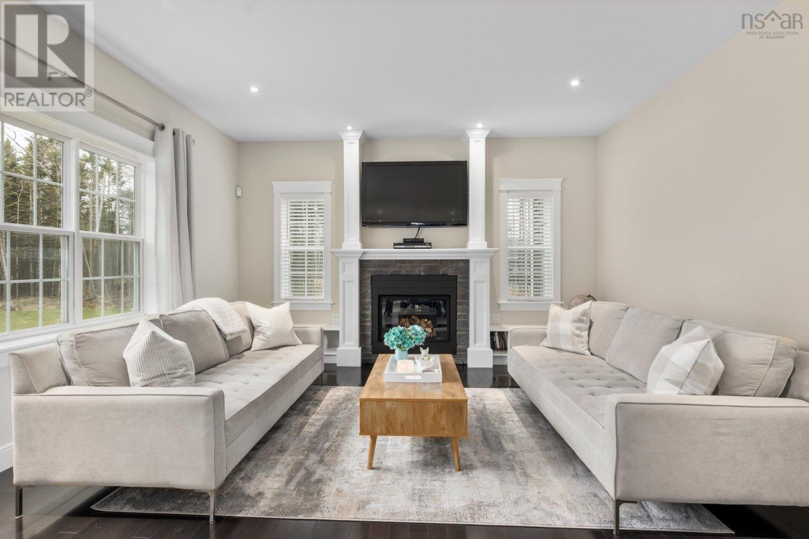 












323 Royal Oaks Way

,
Belnan,




Nova Scotia
B2S0C2

