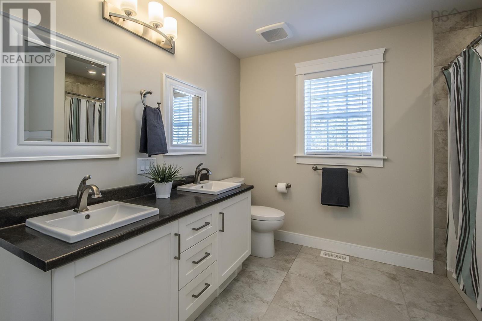 












323 Royal Oaks Way

,
Belnan,




Nova Scotia
B2S0C2

