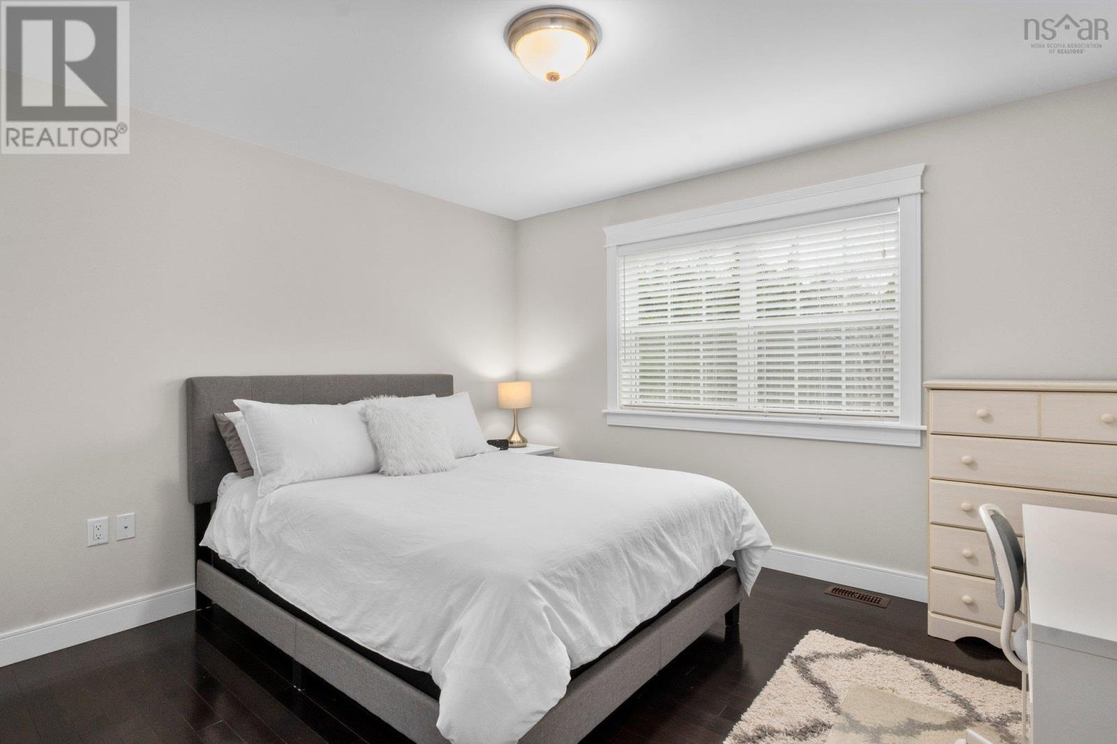 












323 Royal Oaks Way

,
Belnan,




Nova Scotia
B2S0C2


